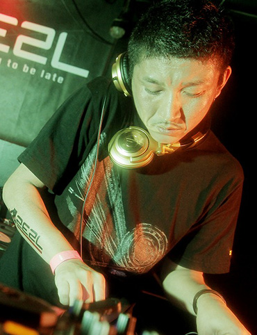 DJ PUNCH